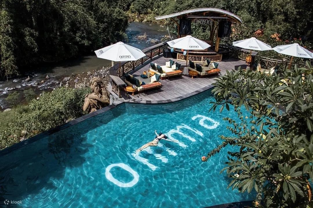 Instagrammable Glass Factory, Waterfall and Taman Dedari in Bali | ®ExcursionMania
