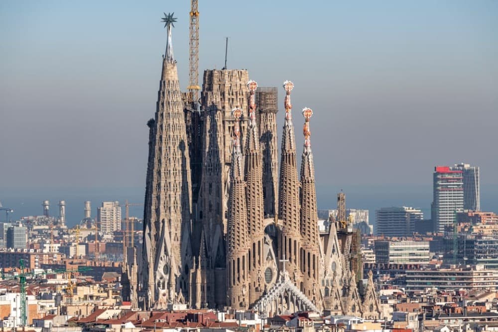 SAGRADA FAMILIA Guided Tour | ®ExcursionMania