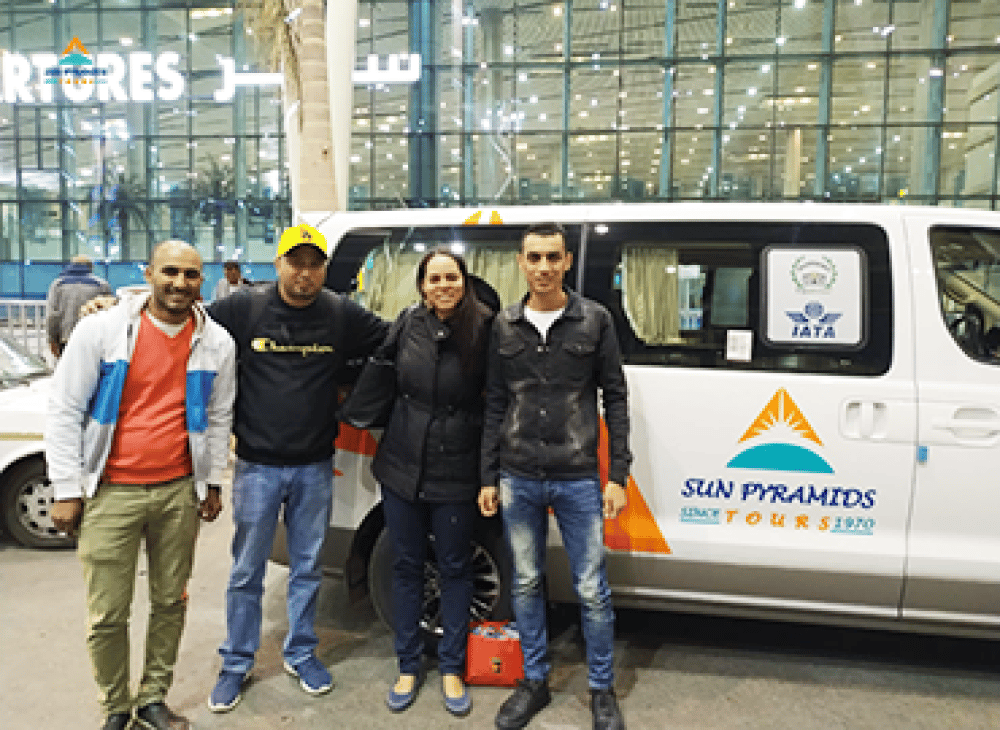 Cairo Airport: 1-Way Private Transfer to/from Cairo or Giz | ®ExcursionMania