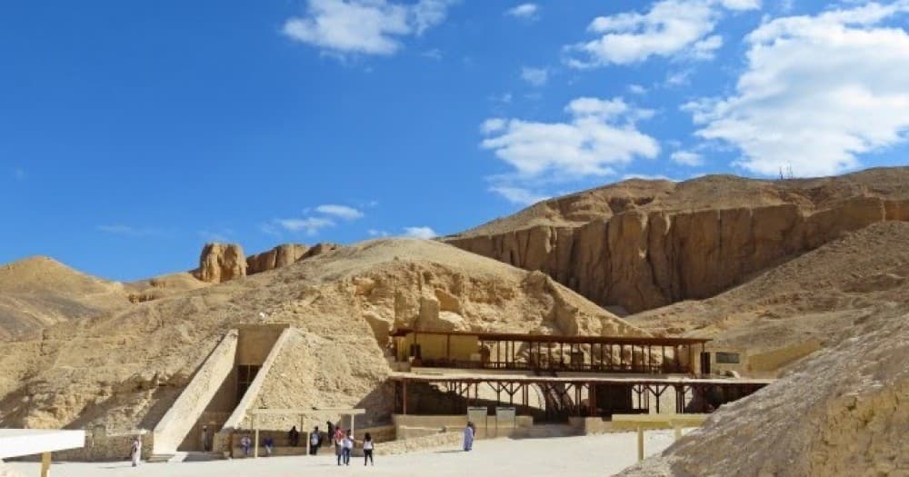 Luxor Private Day Trip from Hurghada: Hatshepsut & Karnak | ®ExcursionMania