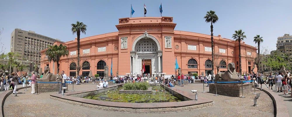 Cairo Day Tour: Cairo: Pyramids and Museum on Private Tour | ®ExcursionMania