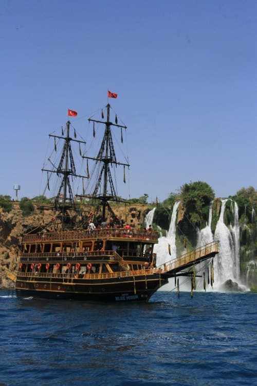 Antalya Lara Pirate Boat Trip: Sun, Swimming & Fun | ®ExcursionMania