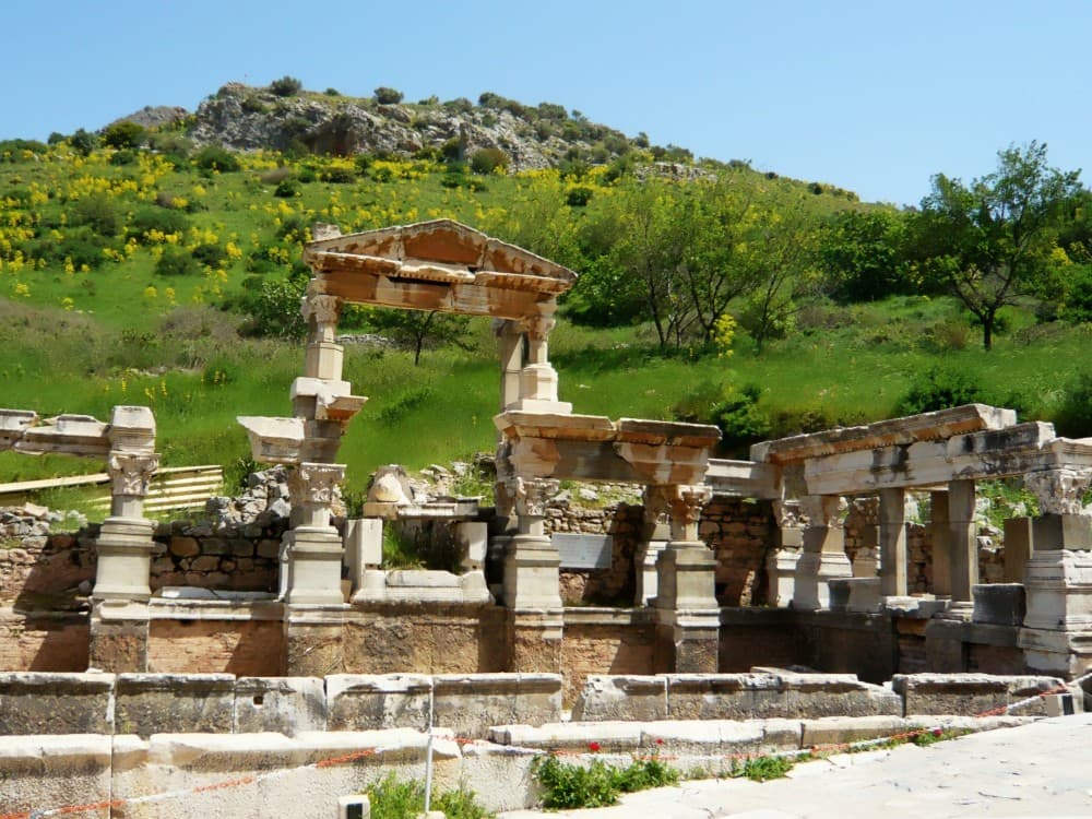 From Izmir to Ephesus: A Guided Historical Experience | ®ExcursionMania
