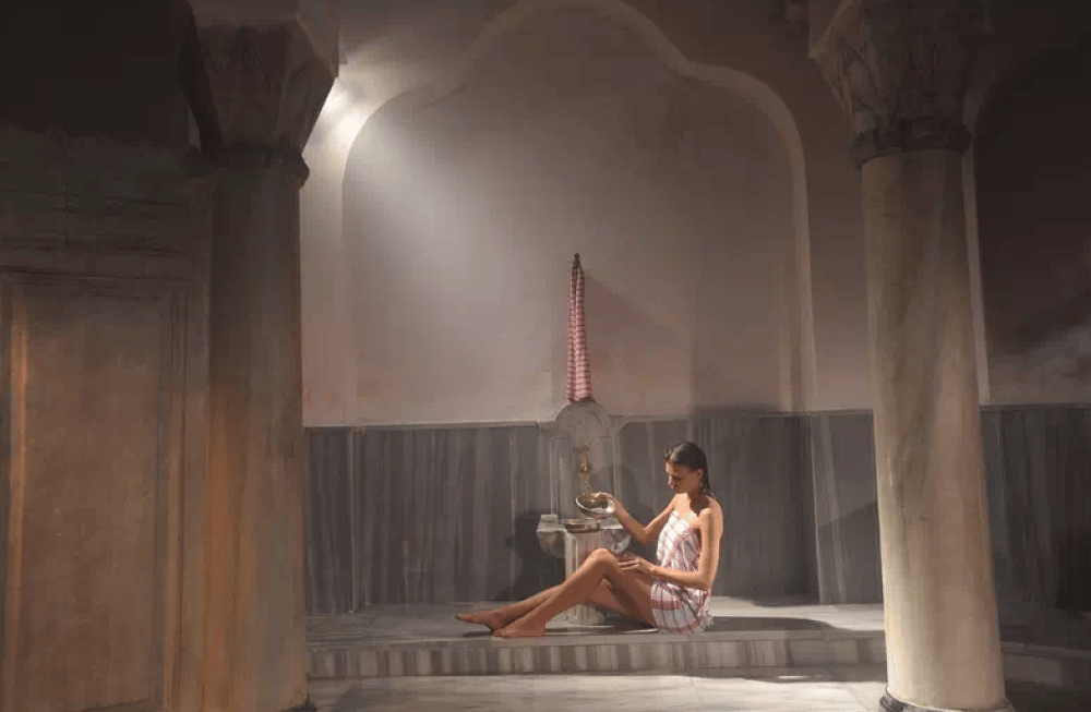 Historical Cemberlitas Hammam in Old City | ®ExcursionMania