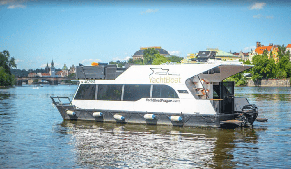 VIP Prague YachtBoat ONE Experience: All-You-Can-Drink | ®ExcursionMania