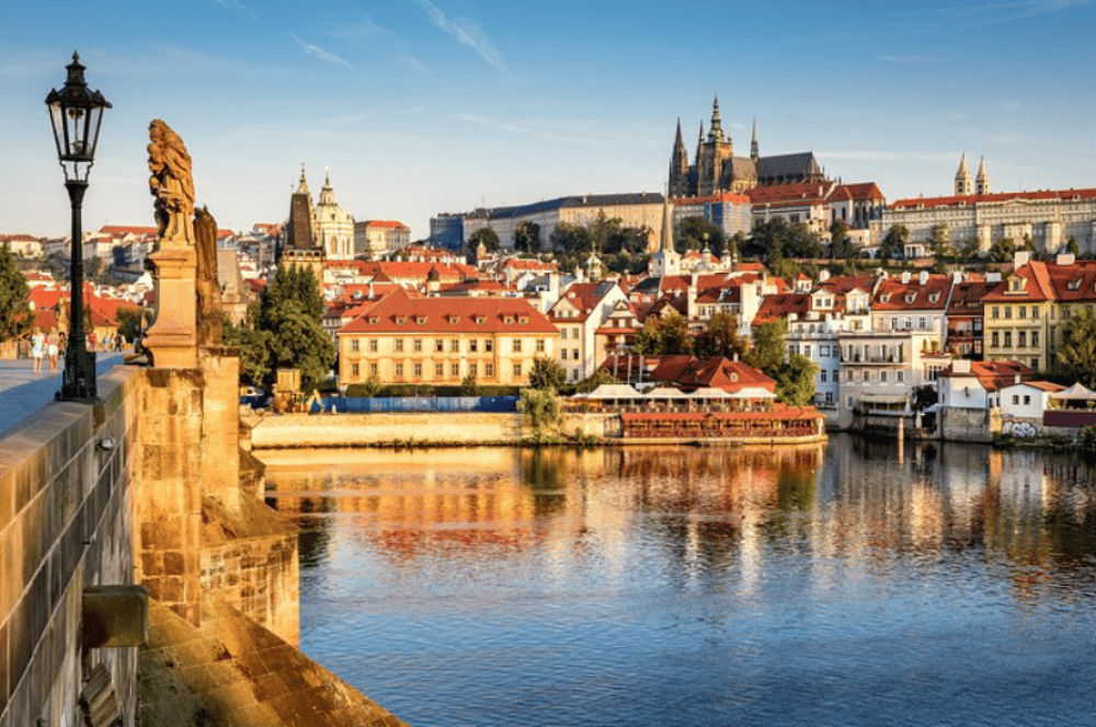 Two-Hour Morning Walking Tour of Prague Castle | ®ExcursionMania