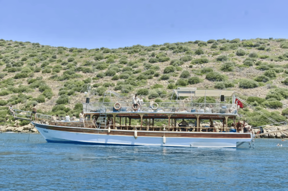 Bodrum Orak Island Boat Cruise with Lunch and Swimming | ®ExcursionMania