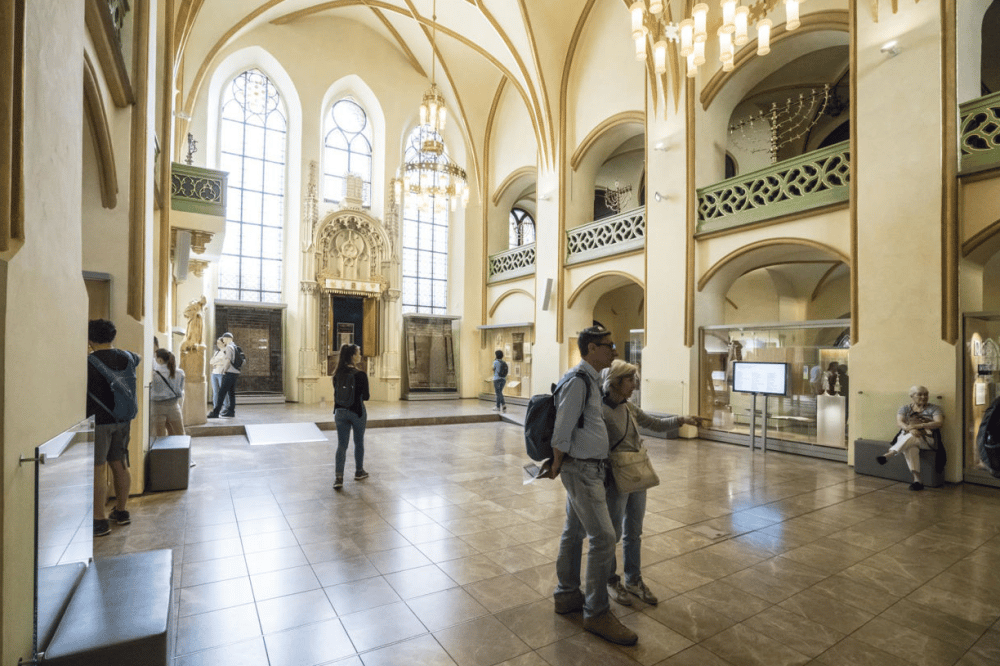Private Old and Jewish Town: Interiors & Coffee and Cake | ®ExcursionMania