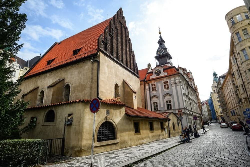 Time Travel Experience: Prague in 1593 Tour & Virtual Reality Tour | ®ExcursionMania
