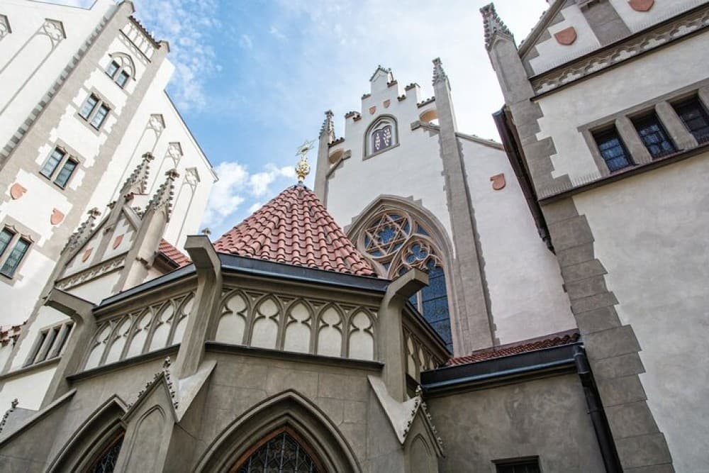 Time Travel Experience: Prague in 1593 Tour & Virtual Reality Tour | ®ExcursionMania