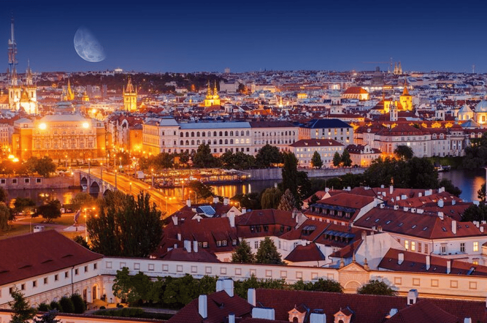 Private Scenic Evening Walking Tour in Prague | ®ExcursionMania