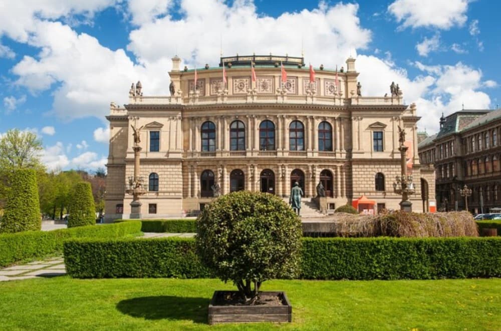 Jewish History and Old Town Walking Tour of Prague | ®ExcursionMania