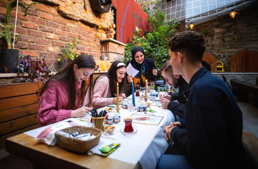 Istanbul: Traditional Calligraphy on Glass Painting Workshop | ®ExcursionMania