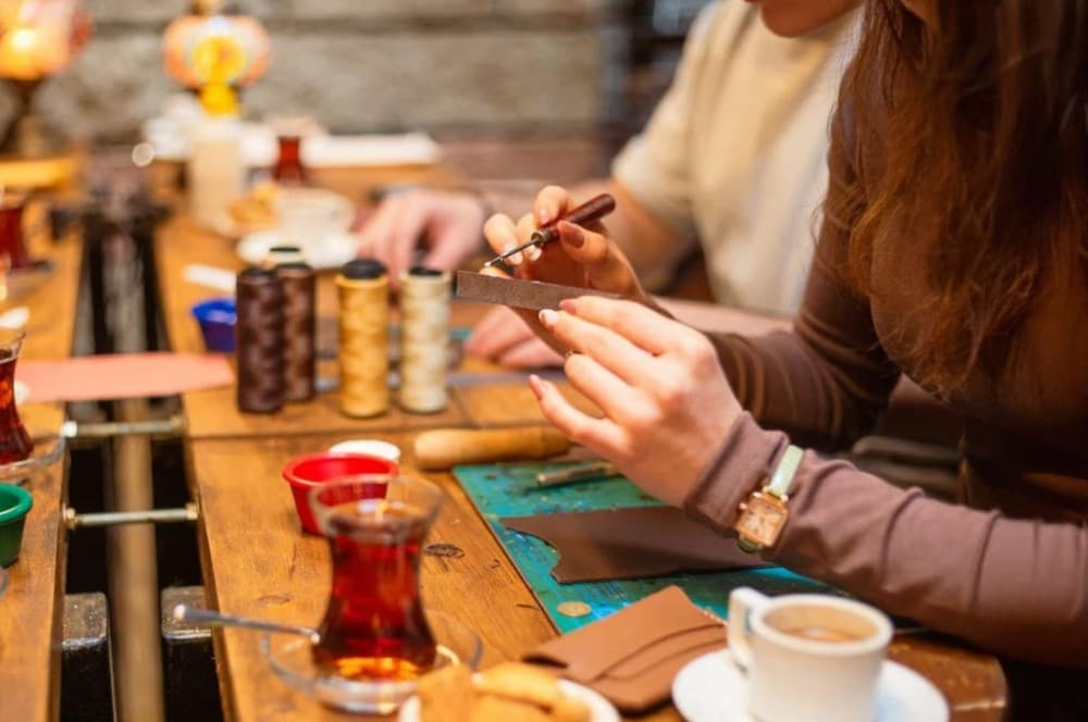 Istanbul: Leather Crafting Workshop with Snacks and Drinks | ®ExcursionMania