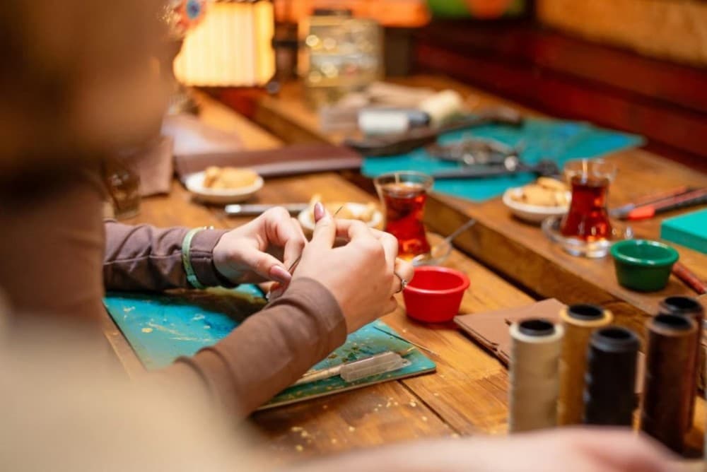 Istanbul: Leather Crafting Workshop with Snacks and Drinks | ®ExcursionMania