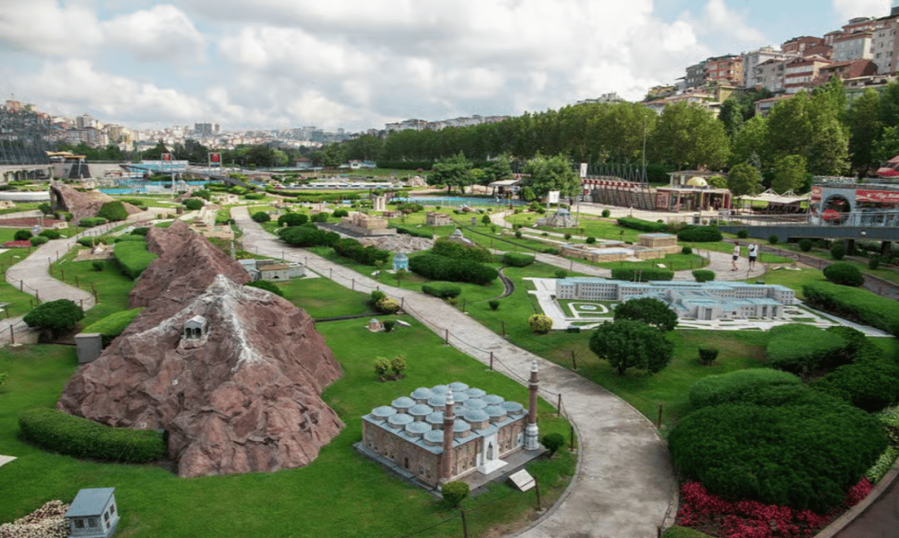 Istanbul: Miniatürk Open-Air Miniature Park Skip-the-Line | ®ExcursionMania