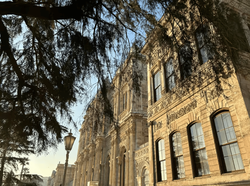 Istanbul: Dolmabahce Palace and Harem Fast-Track & Audio | ®ExcursionMania