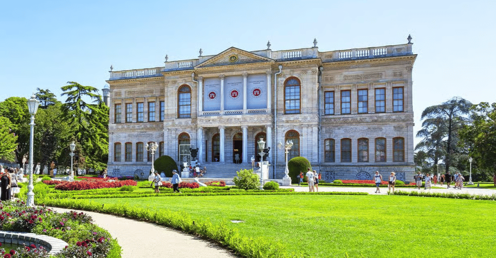 Istanbul: Dolmabahce Palace and Harem Fast-Track & Audio | ®ExcursionMania
