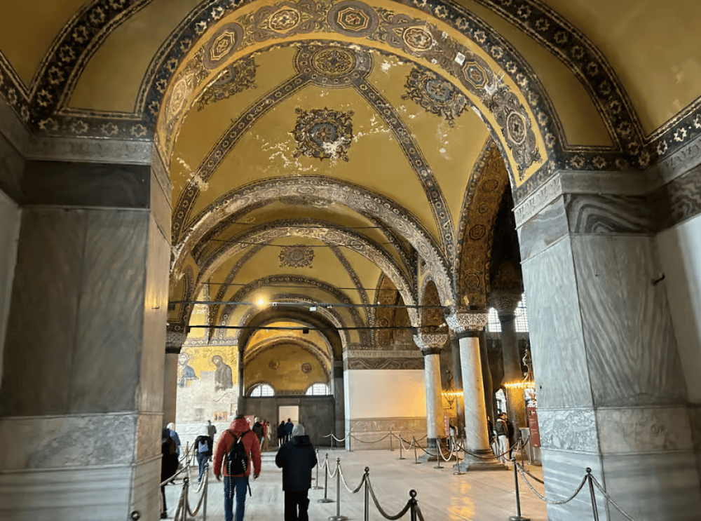 Istanbul: Hagia Sophia Ticket with Audio Guide & Blue Mosque | ®ExcursionMania