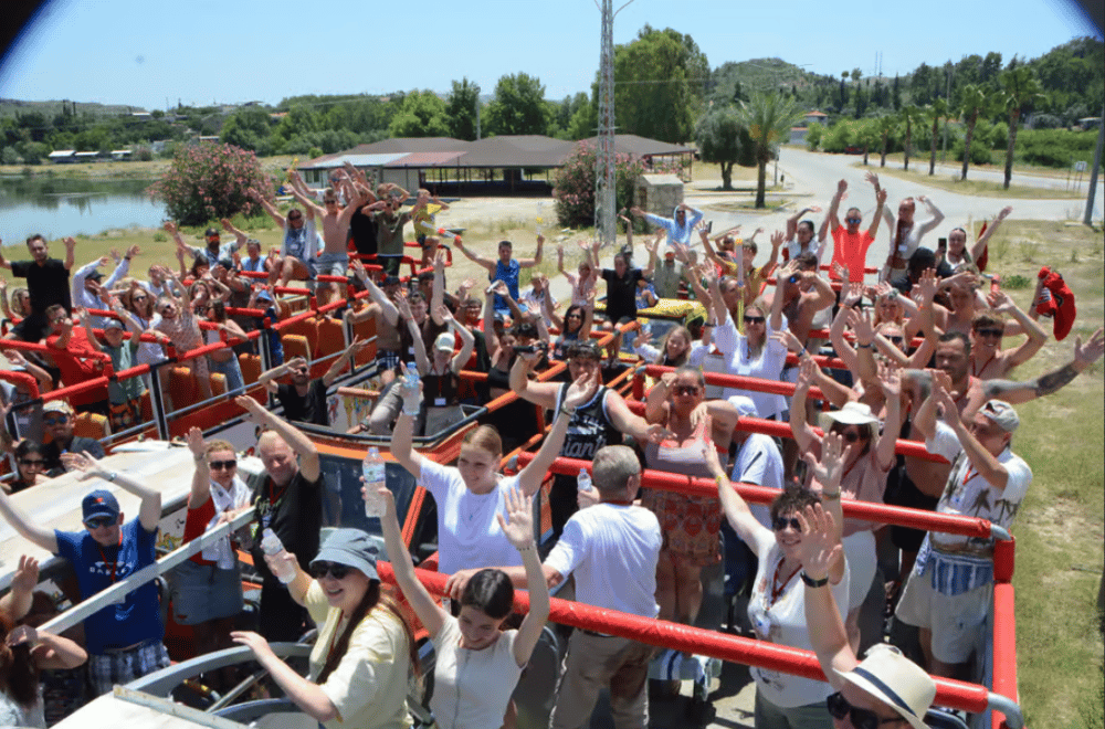 Antalya: Lion Safari & Splash Feast in Green Canyon w/Lunch | ®ExcursionMania