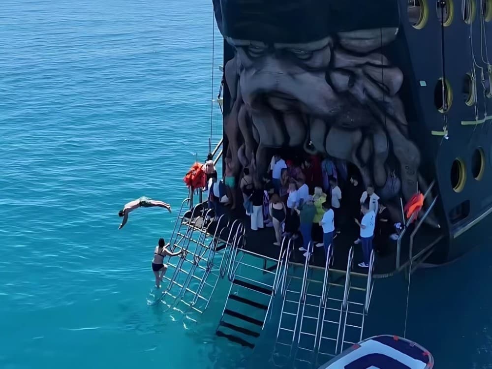 From Antalya: Gonster All Inclusive Pirate Boat Trip W/Hotel Transfers | ®ExcursionMania