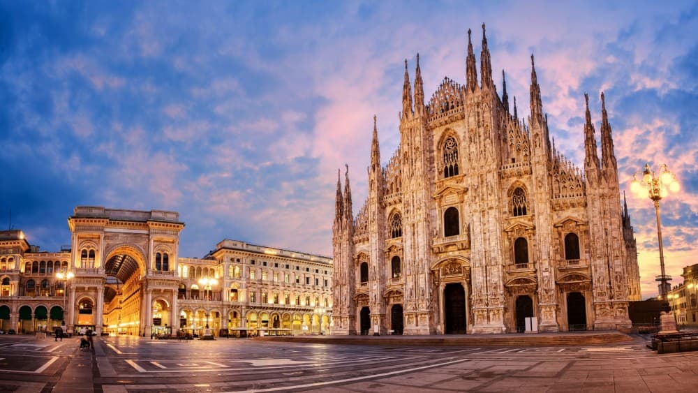 Best of Milan: Private Walking Tour with a Local | ®ExcursionMania