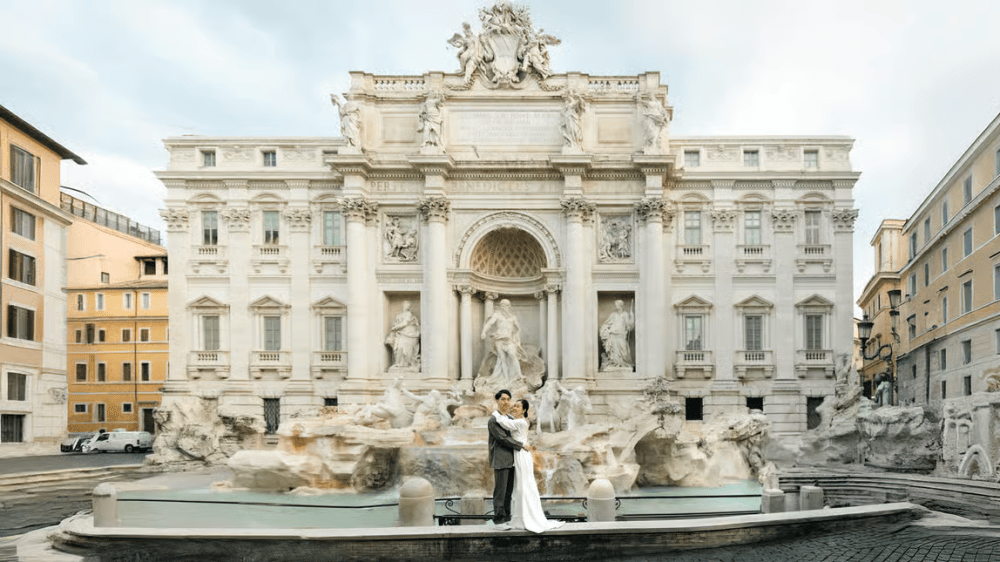 Early morning photoshoot at The Trevi Fountain | ®ExcursionMania