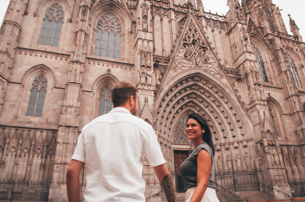 Barcelona: Photo Shoot Tour in El Gothico | ®ExcursionMania