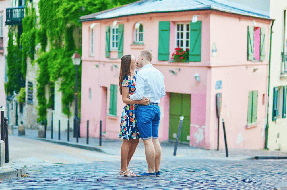 Paris: Private Montmartre Photoshoot with Parisian Charm | ®ExcursionMania