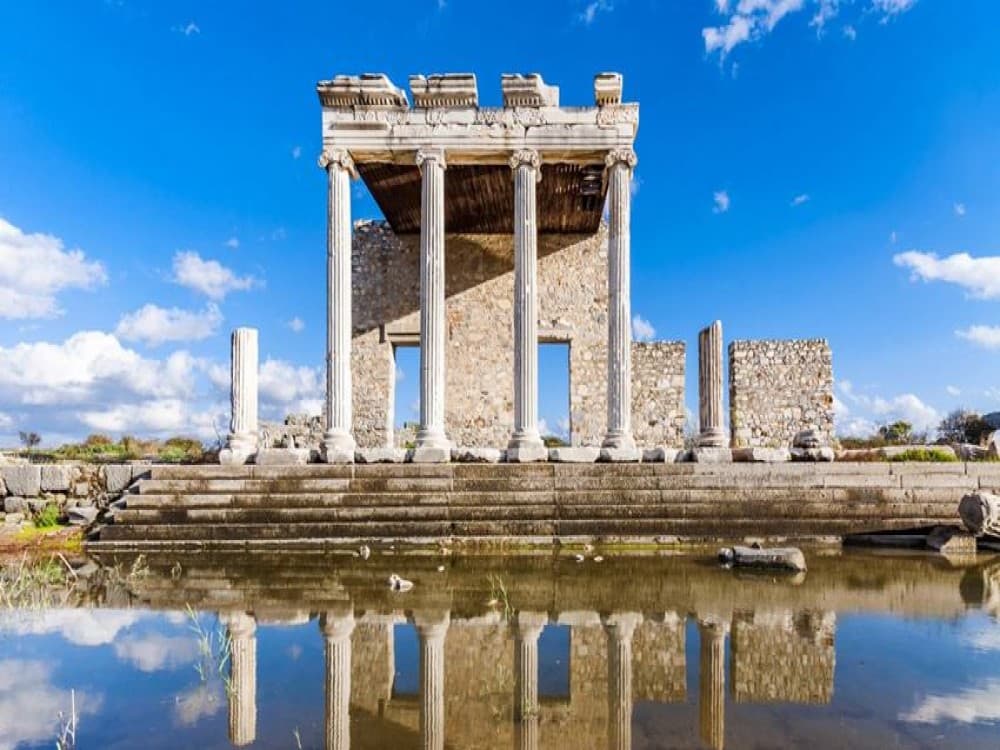 From Kusadasi: Priene Miletos Didyma Tour | ®ExcursionMania
