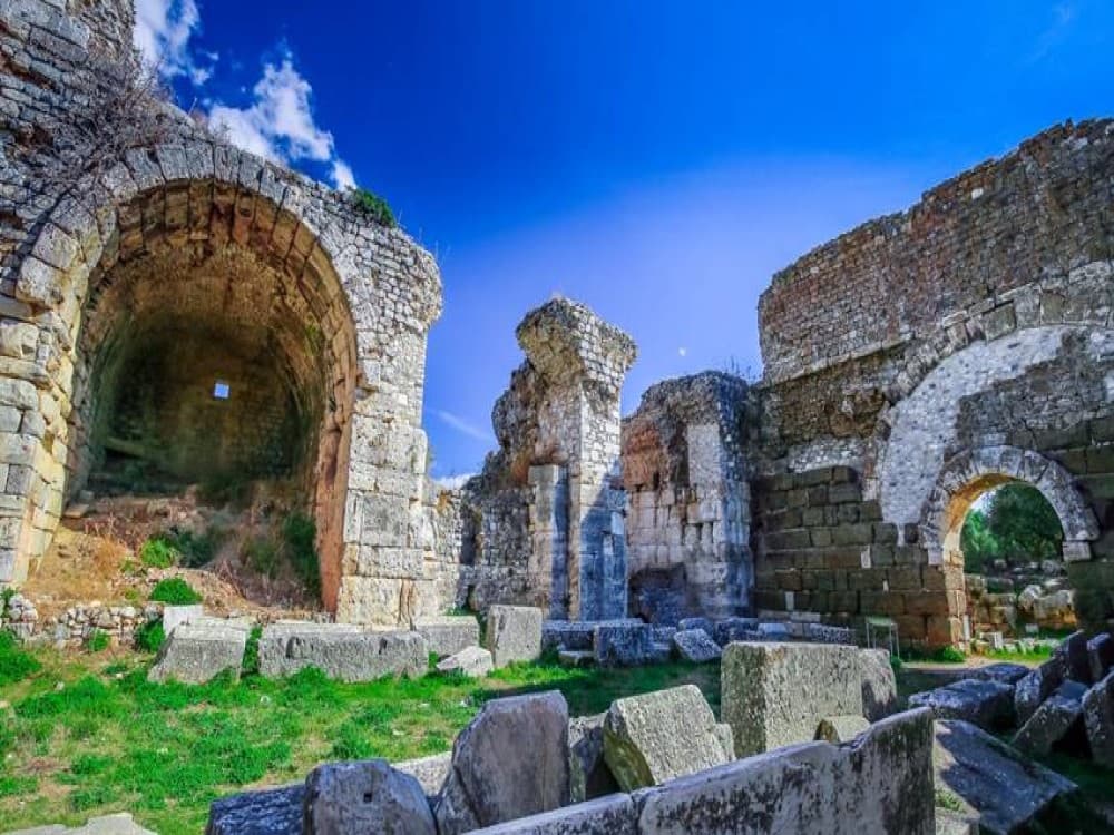 From Kusadasi: Priene Miletos Didyma Tour | ®ExcursionMania