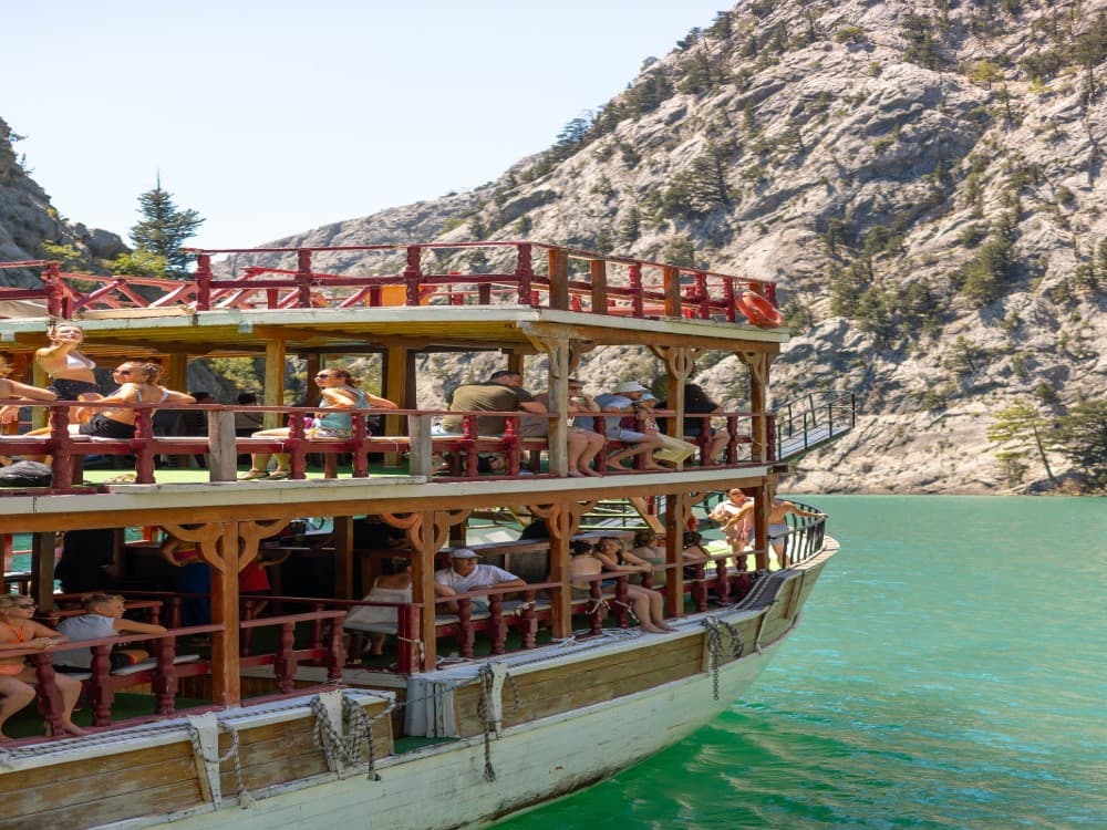 From Belek: Green Canyon Boat Trip with Lunch and Drinks | ®ExcursionMania