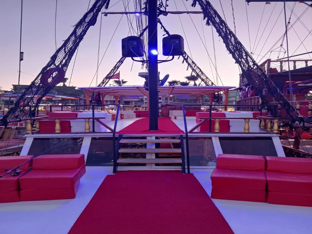 Didim Pirate Boat Trip: Fun Sun and High-Seas Adventure | ®ExcursionMania