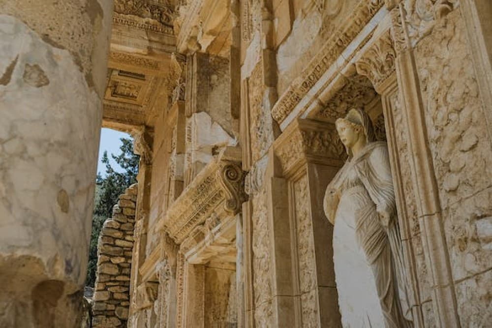 Kusadasi: Ephesus  Temple of Artemis For Cruisers /Skip The Line Tour | ®ExcursionMania