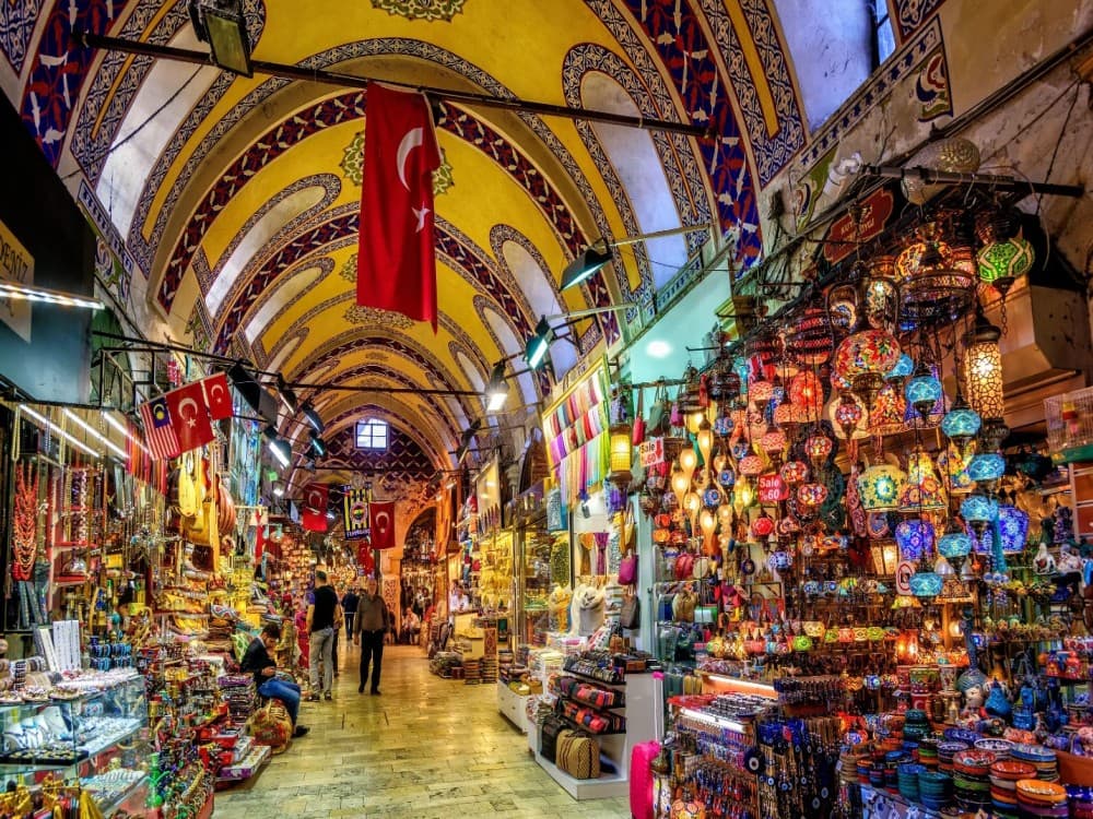 From Bazaars to Bosphorus: Unforgettable Day Tours in Istanbul