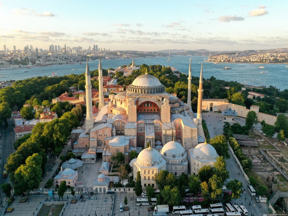 Istanbul: Istanbul: Hagia Sophia & Blue Mosque City Highlights Tour | ®ExcursionMania