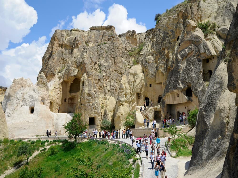Cappadocia: Cappadocia: Best of Region Tour with Hot Air Balloon Flight | ®ExcursionMania