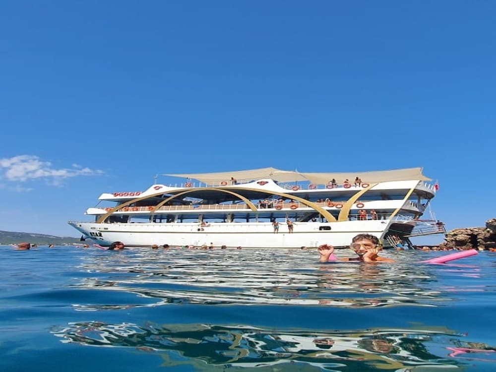 Belek Boat Tour With Mega Star Yacht | ®ExcursionMania