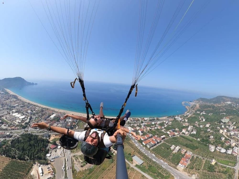 Alanya: Tandem Paragliding Flight to Cleopatra Beach | ®ExcursionMania