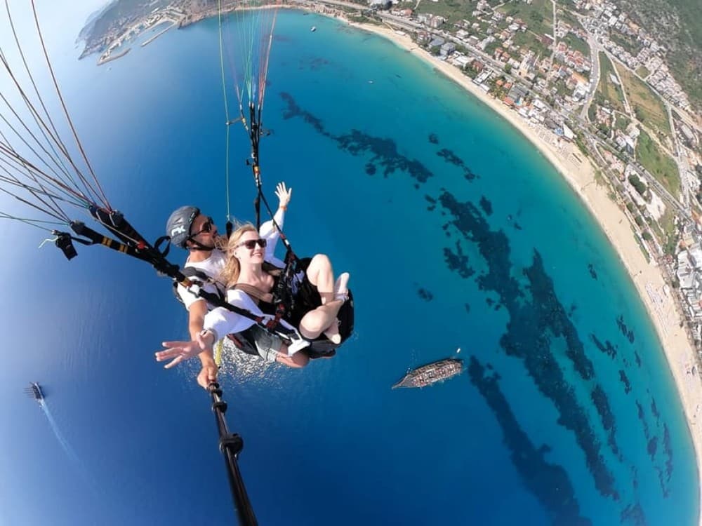 Alanya: Tandem Paragliding Flight to Cleopatra Beach | ®ExcursionMania