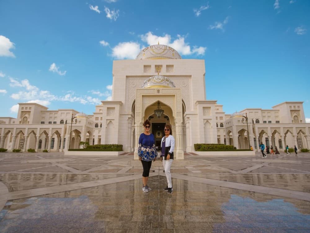 From Dubai: Abu Dhabi Premium Full-Day Sightseeing Tour | ®ExcursionMania