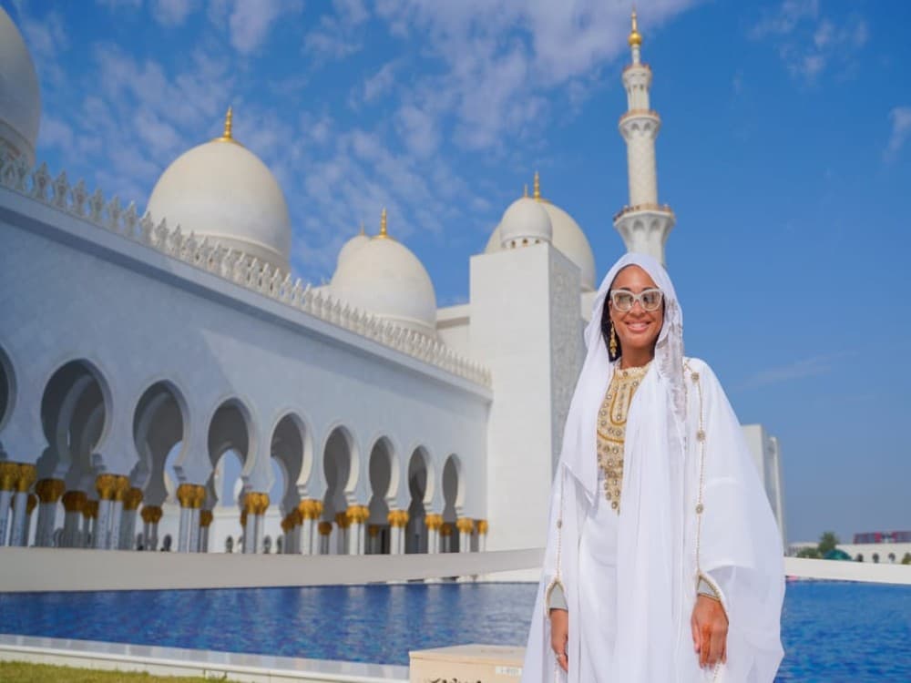 From Dubai: Abu Dhabi Premium Full-Day Sightseeing Tour | ®ExcursionMania