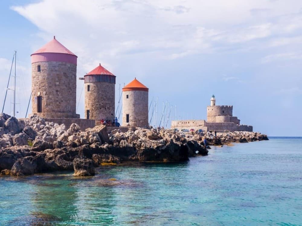 Beach Lovers’ Paradise: The Best Beaches in Rhodes