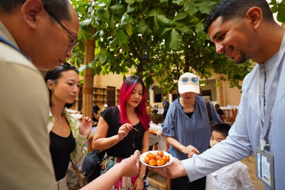 Old Dubai Premium Guided Tour With Street Food, Creek & Abra | ®ExcursionMania