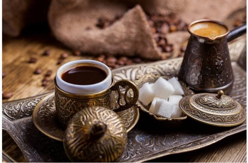 Istanbul: Guided Food Tour of Street Food and Markets | ®ExcursionMania