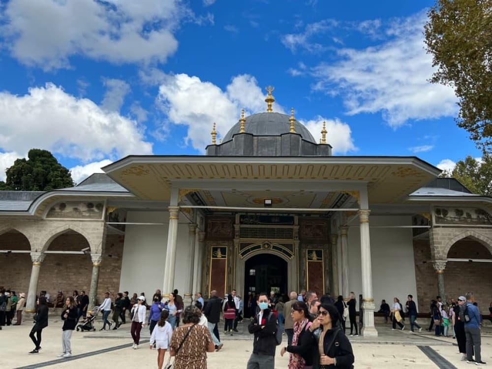 Hagia Irene Topkapi Palace and Harem Guided Tour | ®ExcursionMania