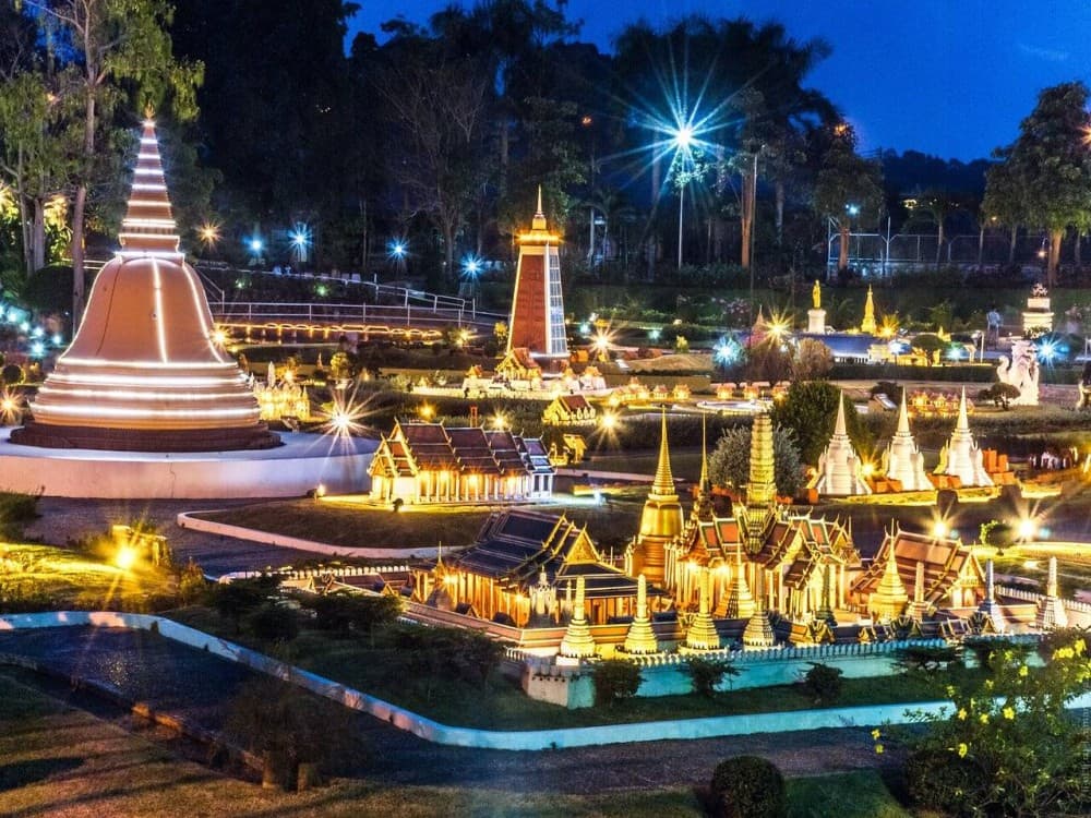 Mini Siam