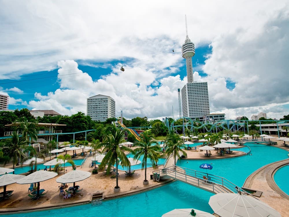 Pattaya Water Park at Pattaya Park Beach Resort