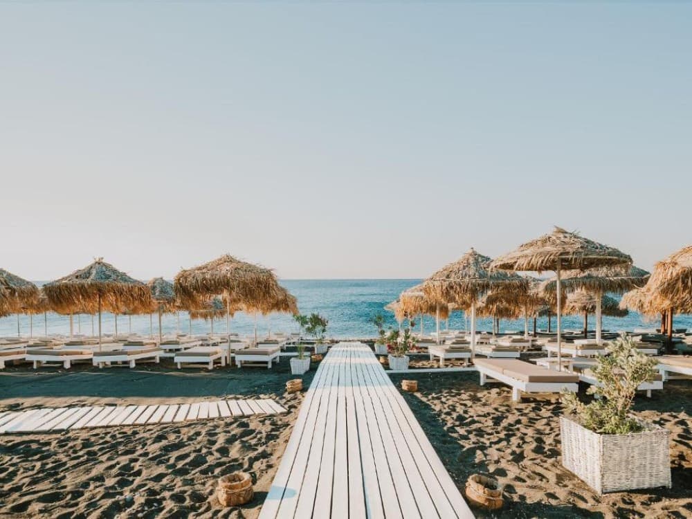 Perivolos Beach