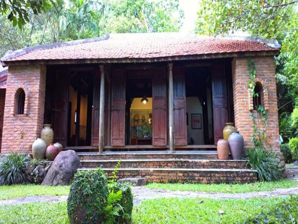 Dong Dinh Museum